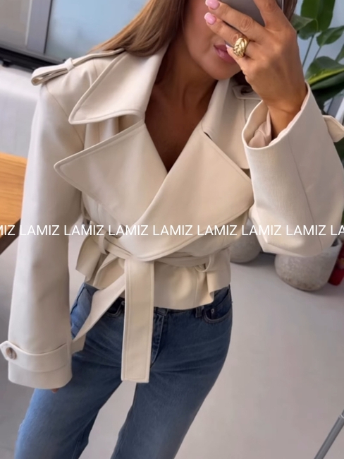 Krótki trencz emo jasny beż